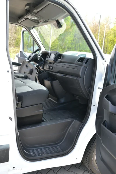 Renault Master 16