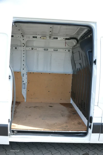 Renault Master 18