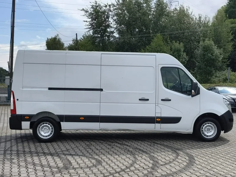 Renault Master 8