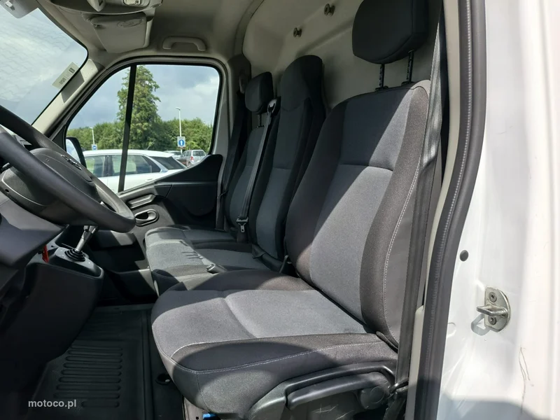 Renault Master 9