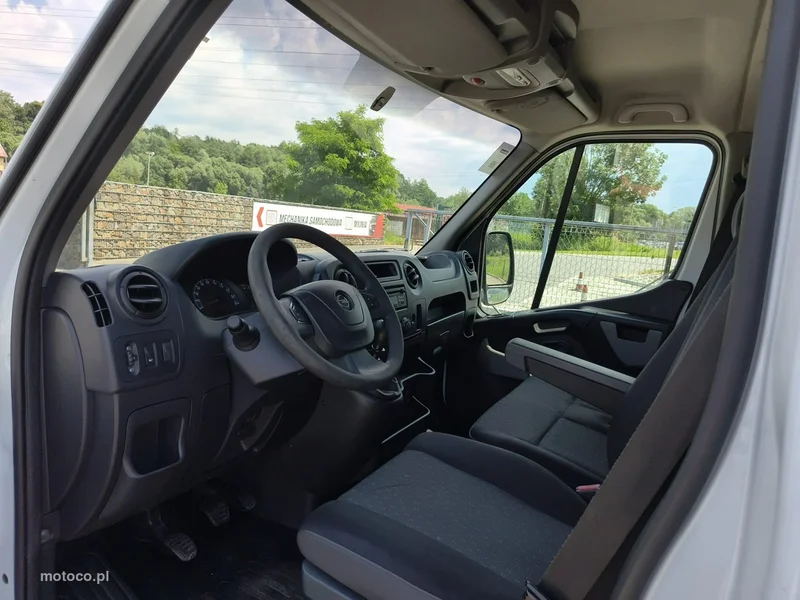 Opel Movano 12