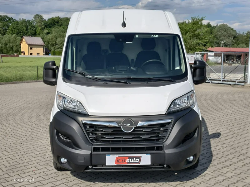 Opel Movano 2