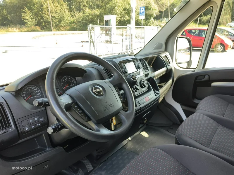 Opel Movano 12