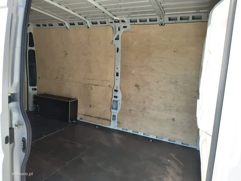 Opel Movano 32