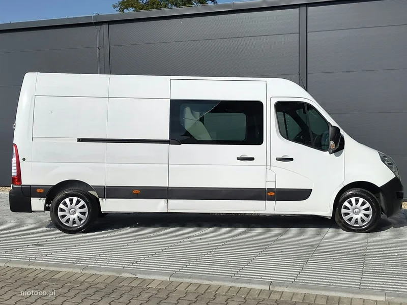 Renault Master 8