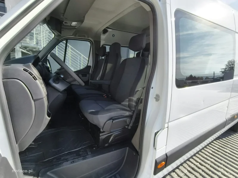 Renault Master 9