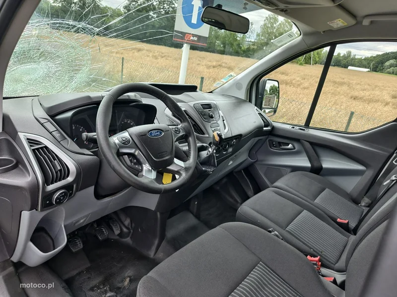 Ford Transit Custom 10