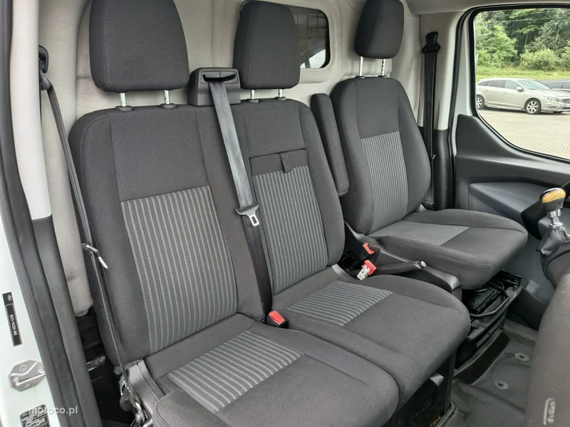 Ford Transit Custom 13
