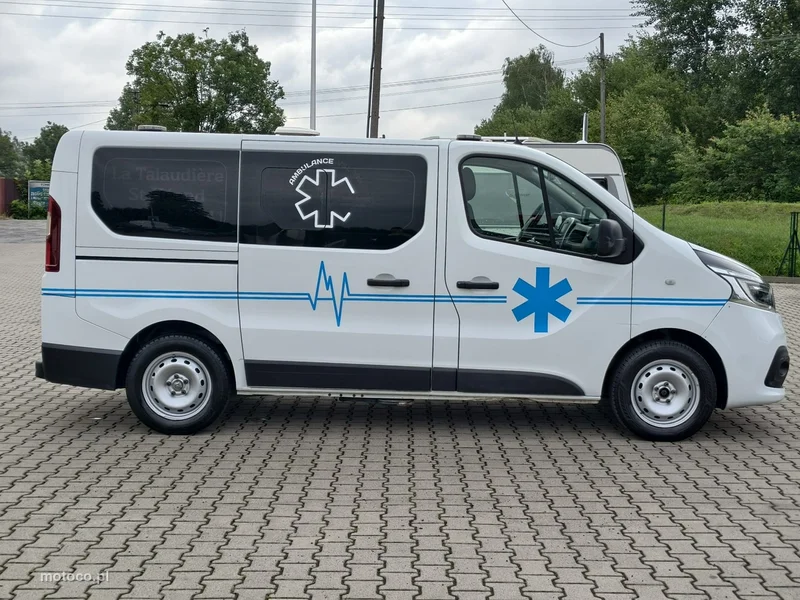 Renault Trafic 8