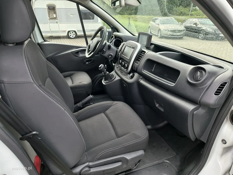 Renault Trafic 13