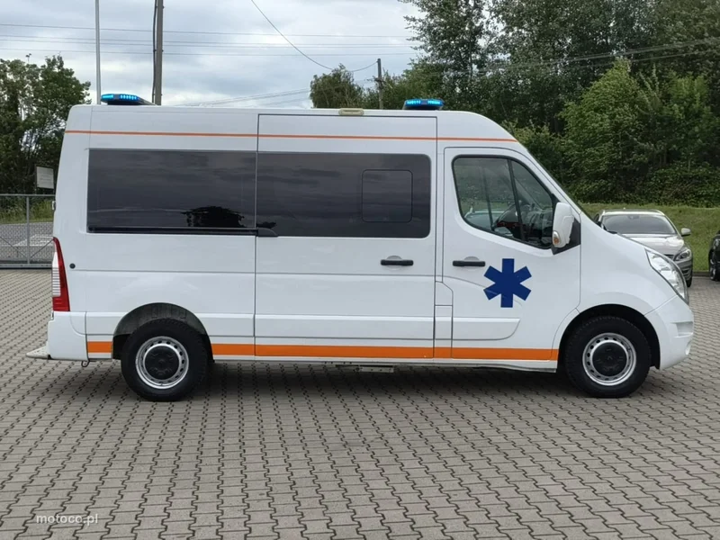 Renault Master 8