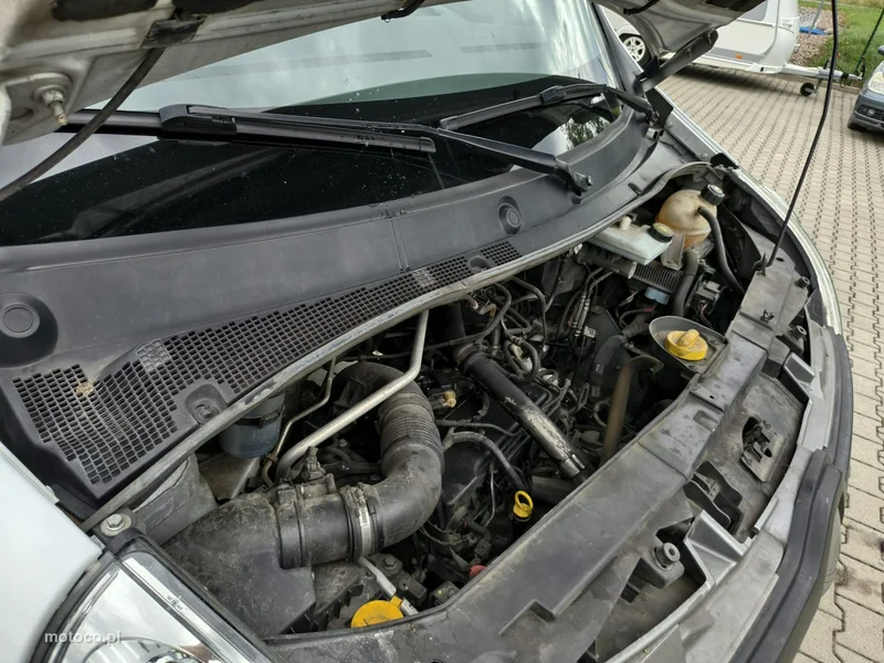 Renault Master 25