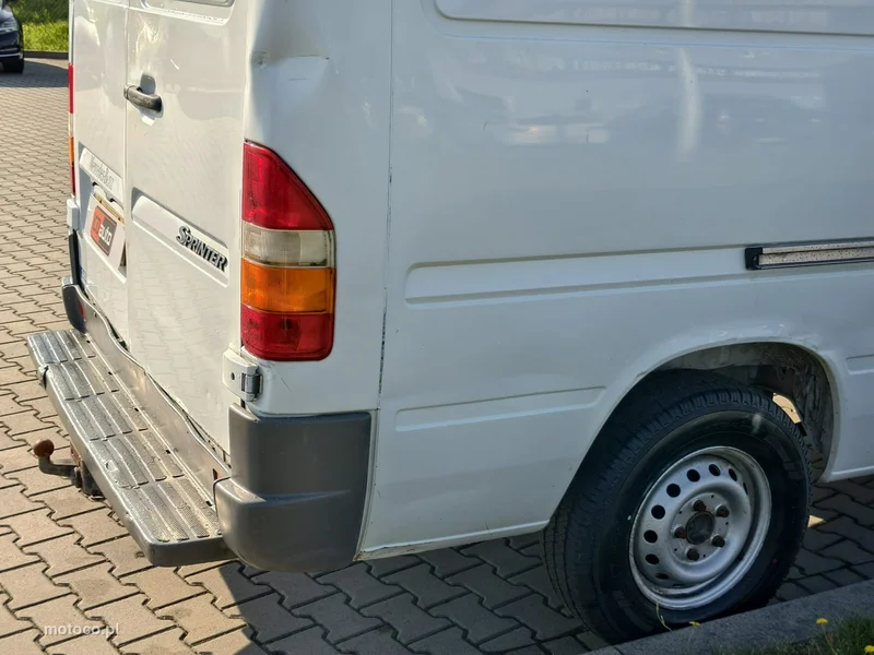 Mercedes-Benz Sprinter 15