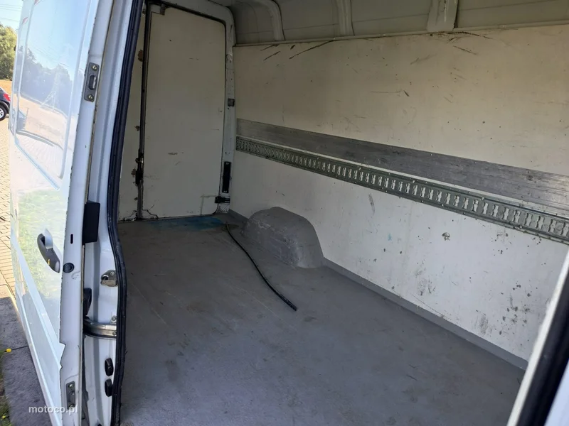 Mercedes-Benz Sprinter 29