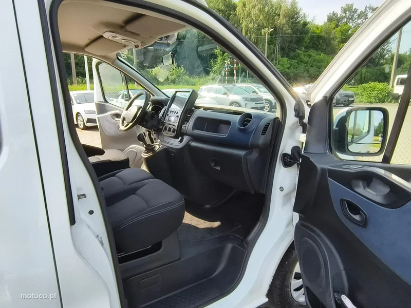 Opel Vivaro 10