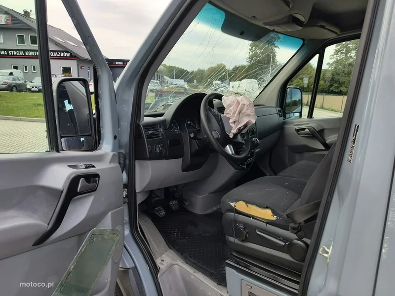 Mercedes-Benz Sprinter 9