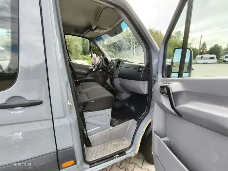 Mercedes-Benz Sprinter 12