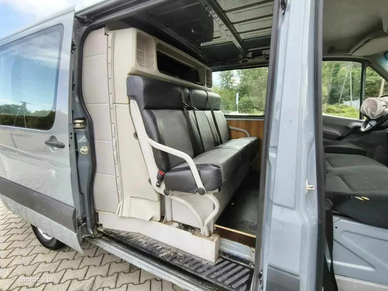Mercedes-Benz Sprinter 14