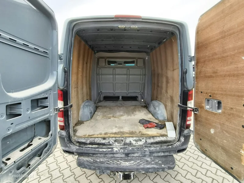 Mercedes-Benz Sprinter 17