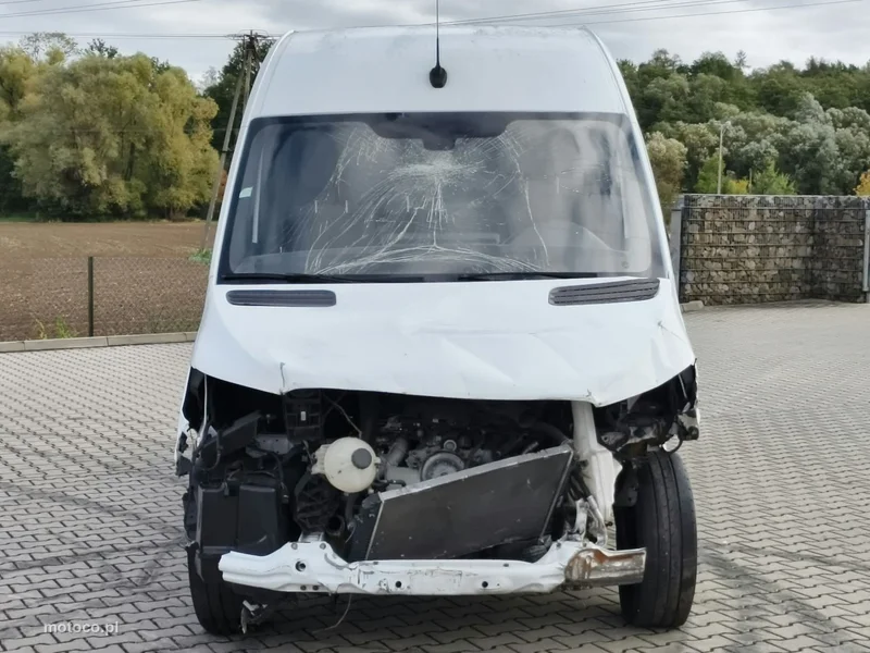 Mercedes-Benz Sprinter 2