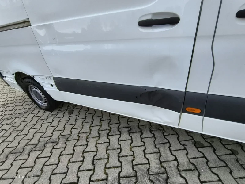 Mercedes-Benz Sprinter 13