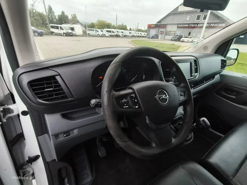 Opel Vivaro 10