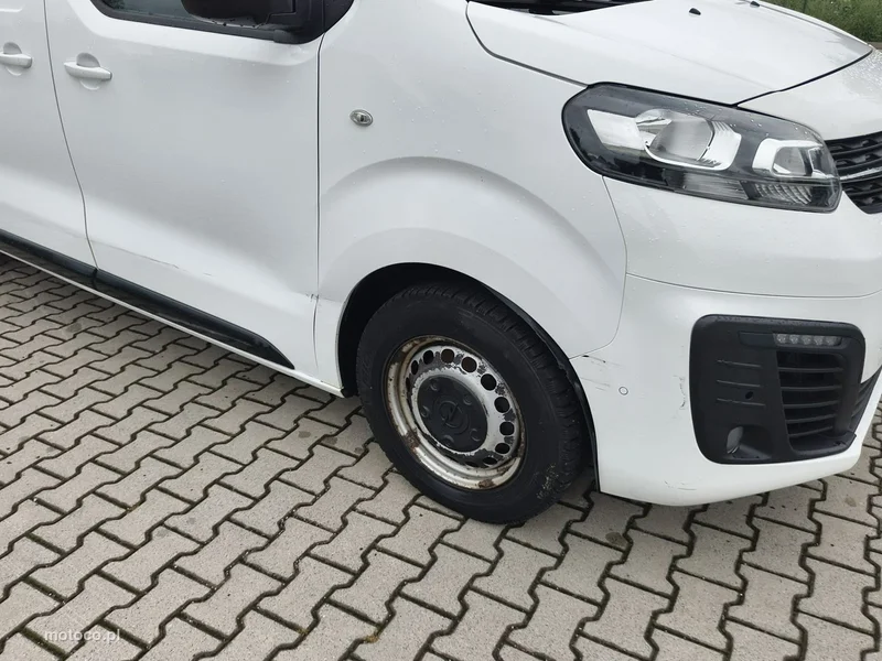 Opel Vivaro 17