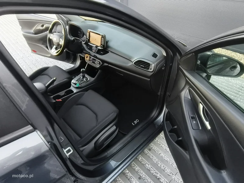 Hyundai i30 19