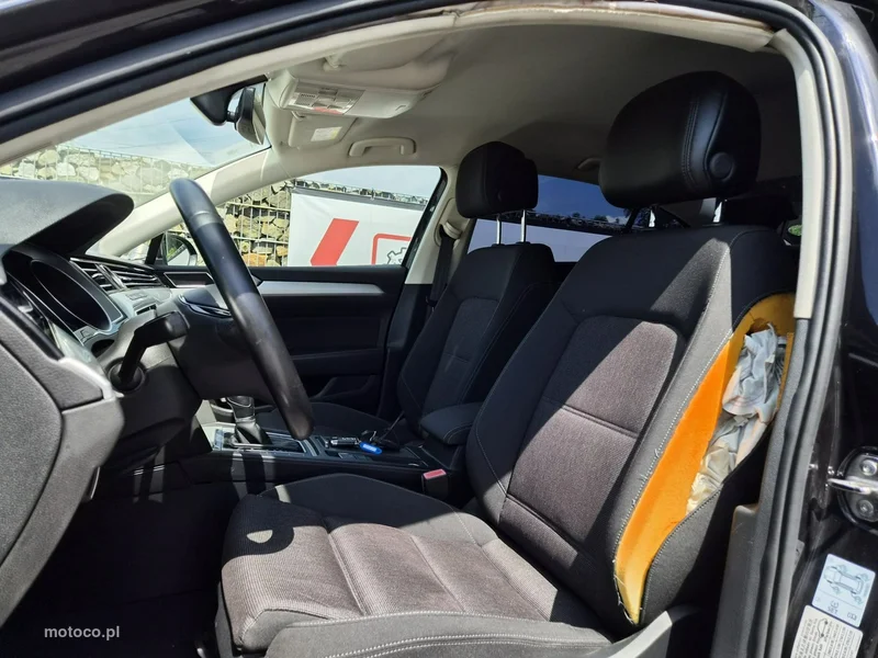 Volkswagen Passat B8 12