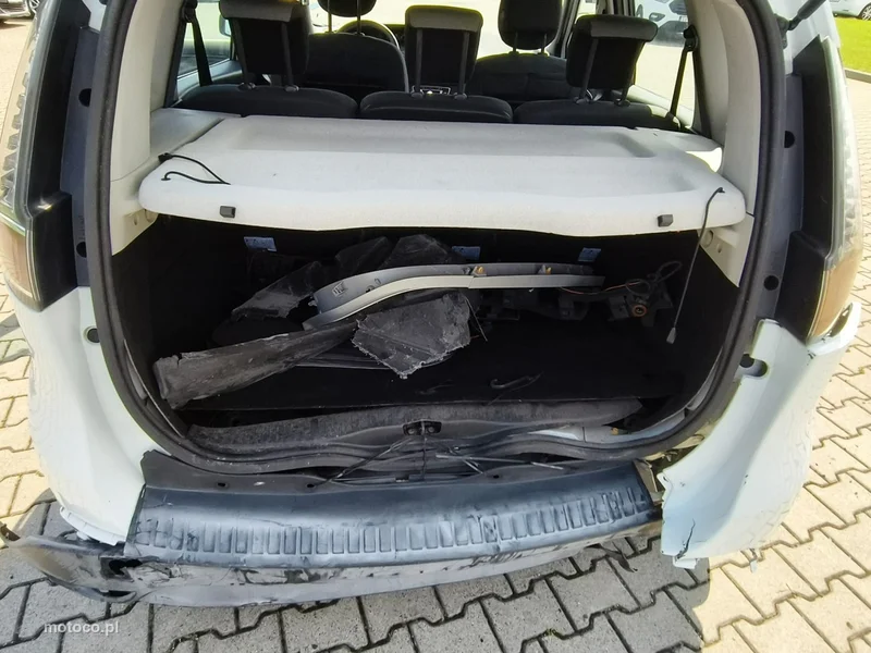 Renault Scenic III 24