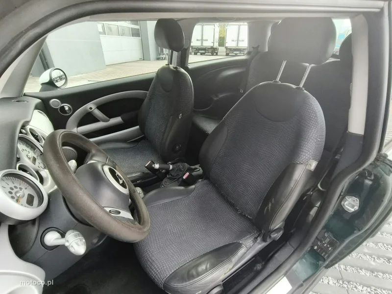 MINI Cooper 9