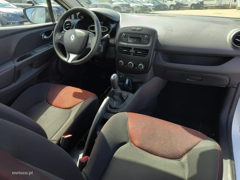 Renault Clio IV 10