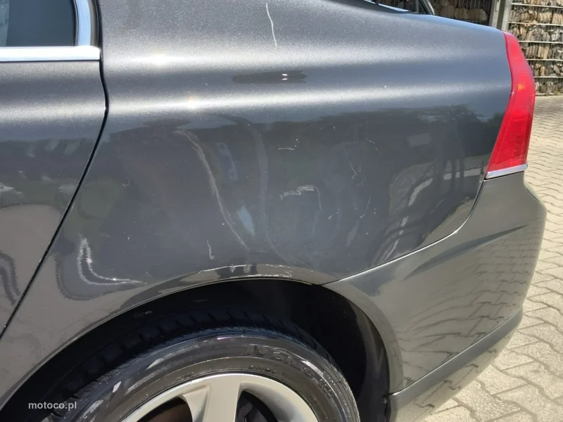 Volvo S80 28