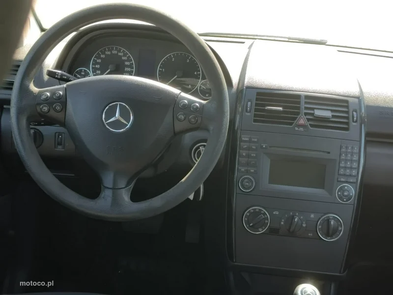 Mercedes-Benz Klasa A W169 A 180 11