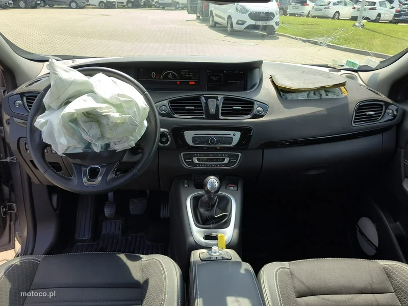 Renault Grand Scenic II 11