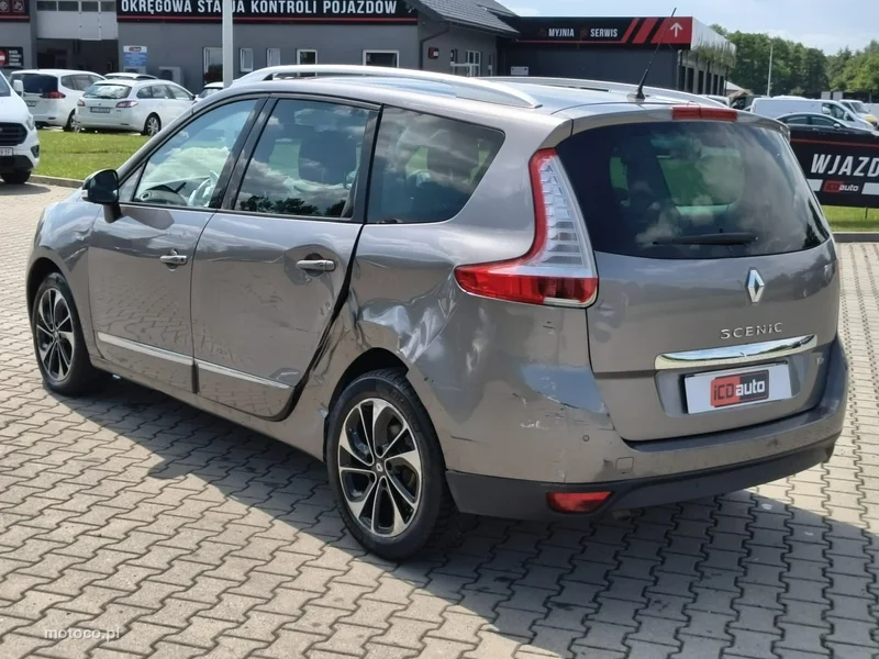 Renault Grand Scenic II 5