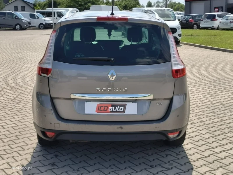 Renault Grand Scenic II 6