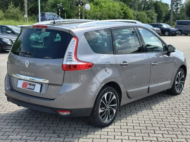 Renault Grand Scenic II 7