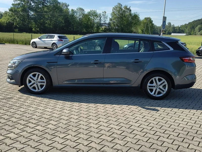 Renault Megane IV 4