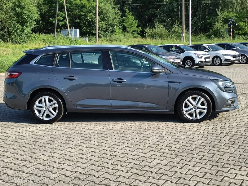 Renault Megane IV 8