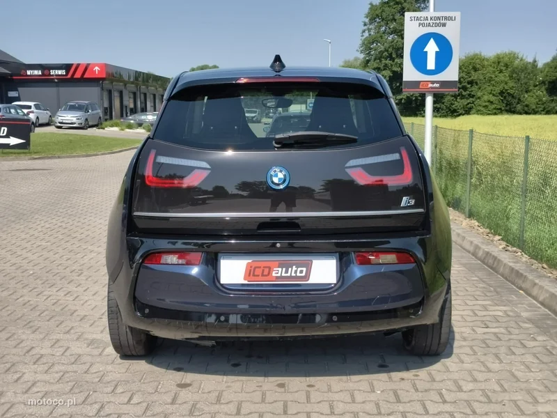 BMW i3 6
