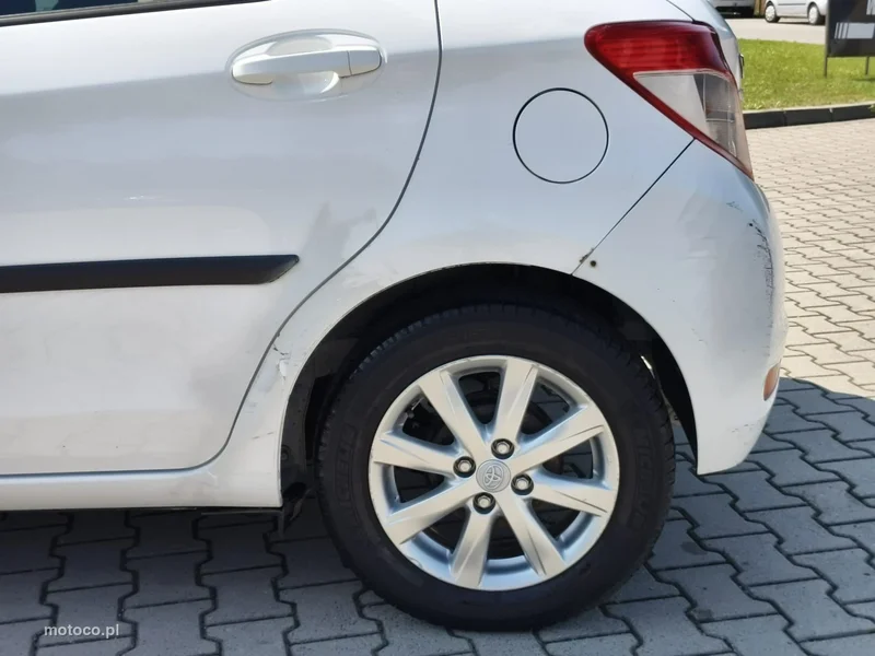 Toyota Yaris XP130 27