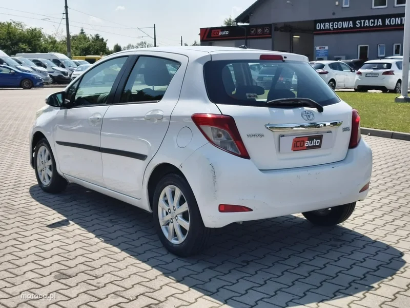 Toyota Yaris XP130 5