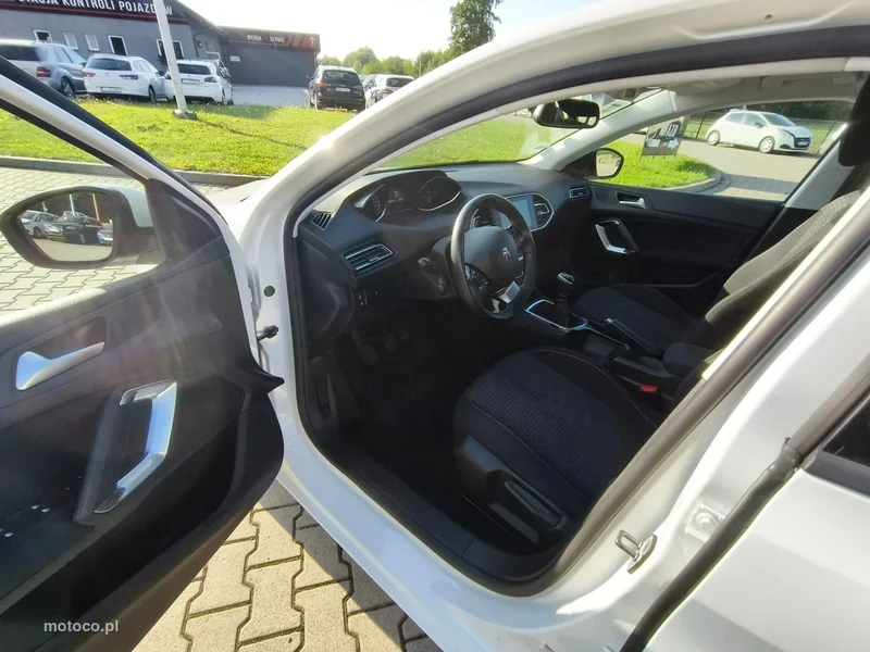 Peugeot 308 10