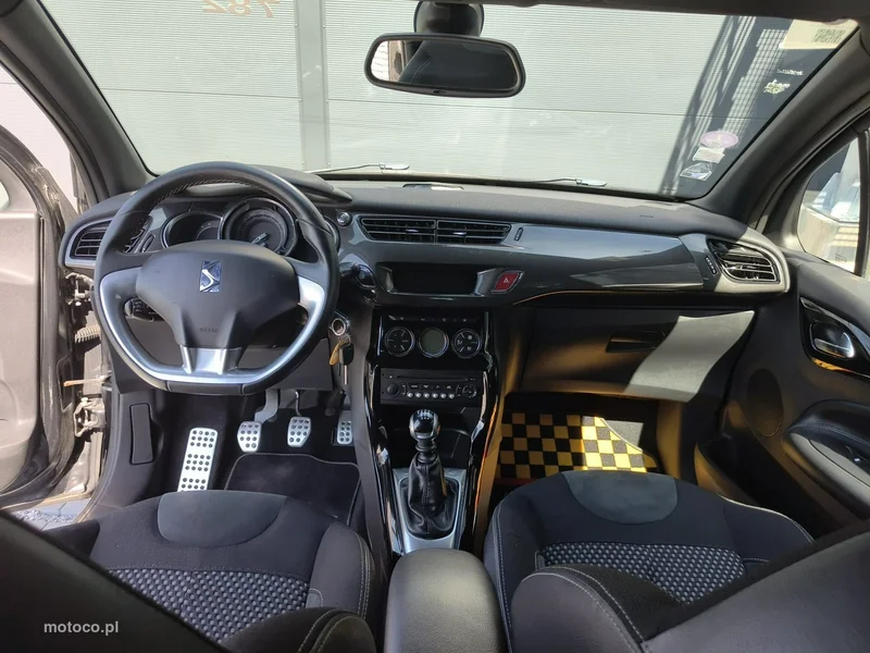 Citroen DS3 10