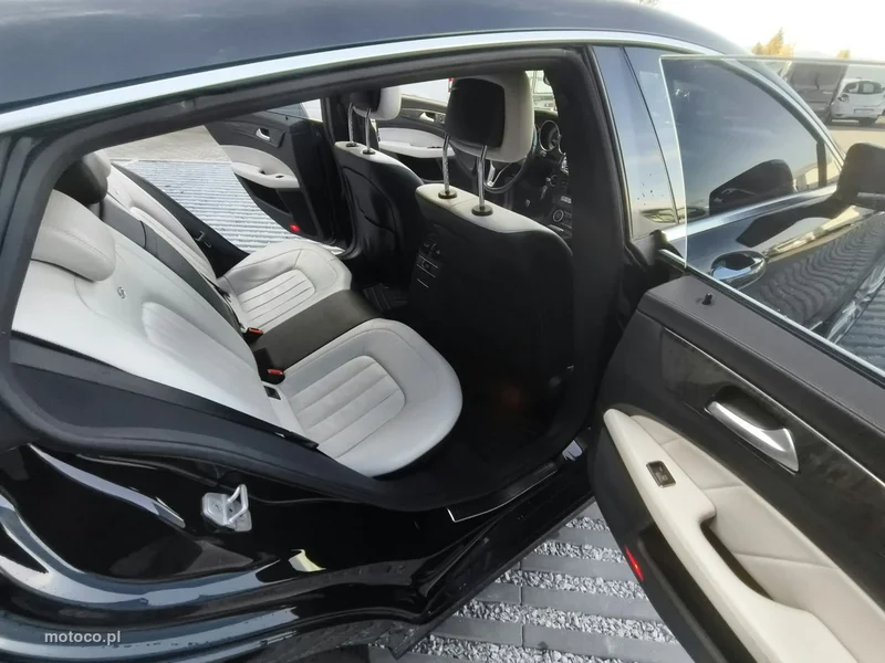 Mercedes-Benz CLS C218 350 21