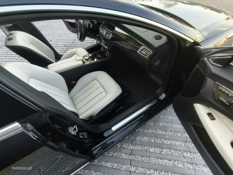 Mercedes-Benz CLS C218 350 22