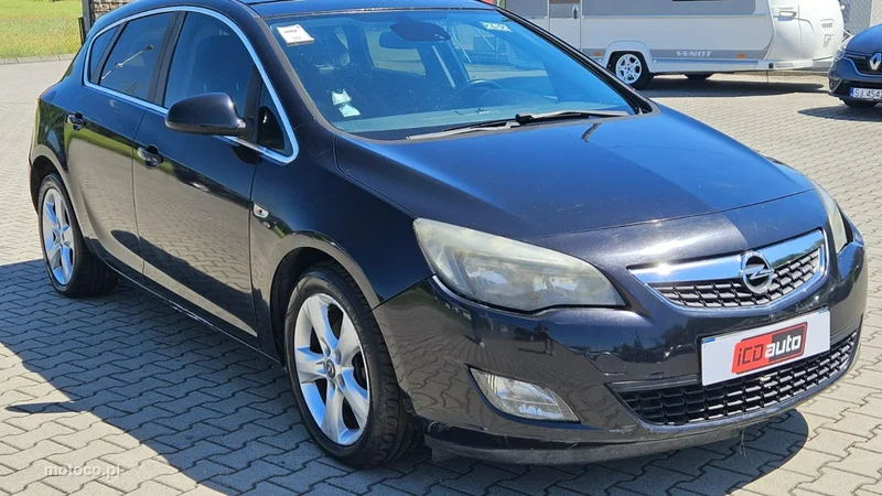 Opel Astra J