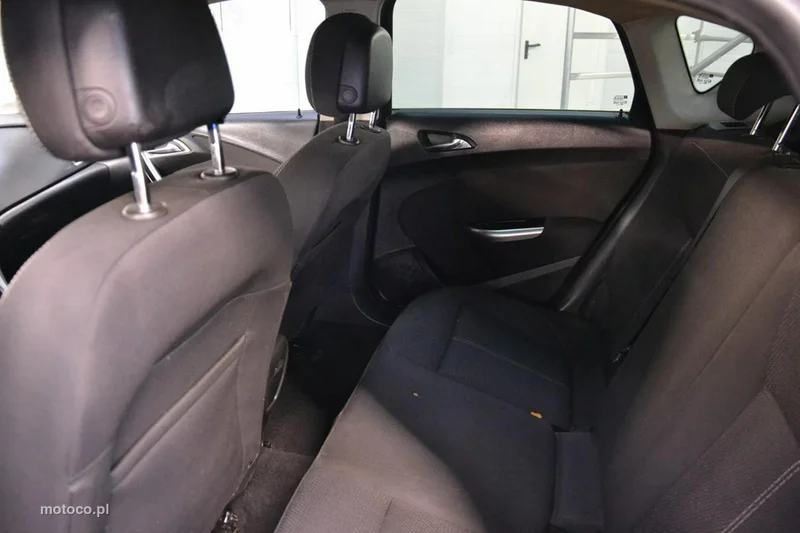 Opel Astra J 12