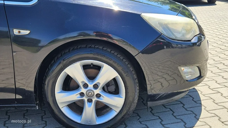 Opel Astra J 16